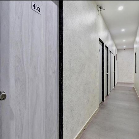 Hotel Unicorn, Szúrat Kültér fotó