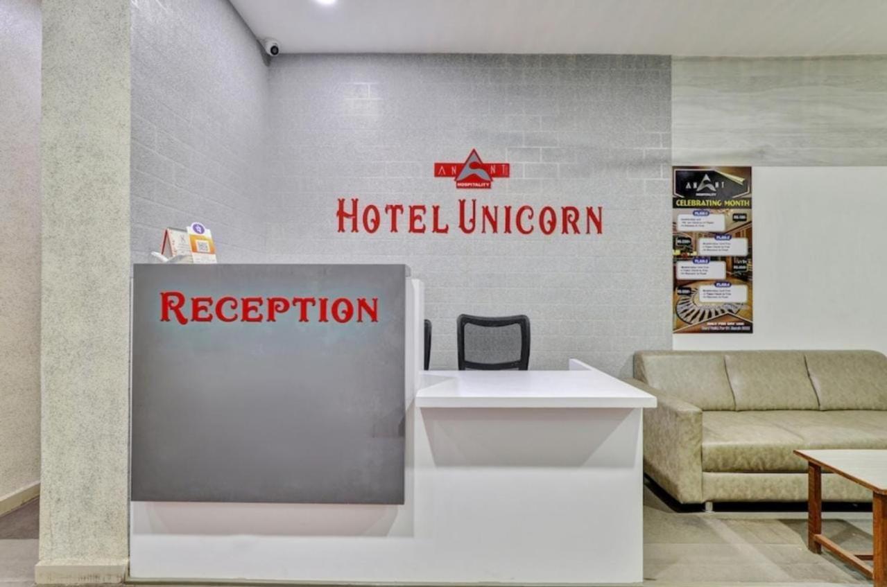 Hotel Unicorn, Szúrat Kültér fotó
