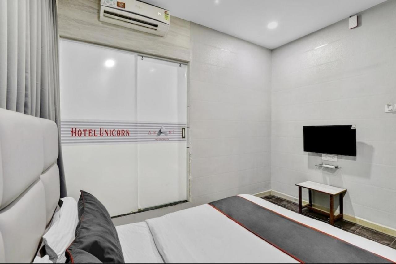 Hotel Unicorn, Szúrat Kültér fotó