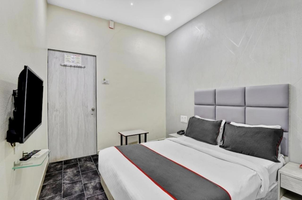 Hotel Unicorn, Szúrat Kültér fotó